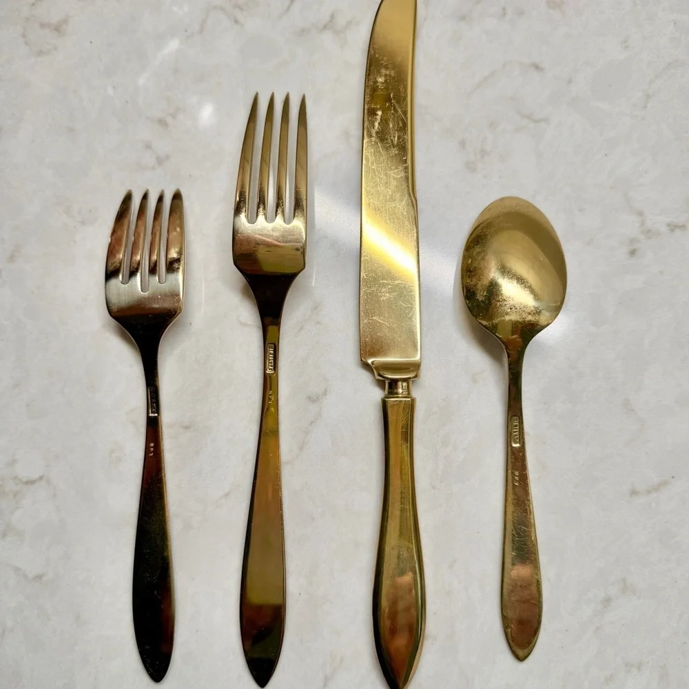 VINTAGE, DIRILYTE FLATWARE IN THE REGAL PATTERN
